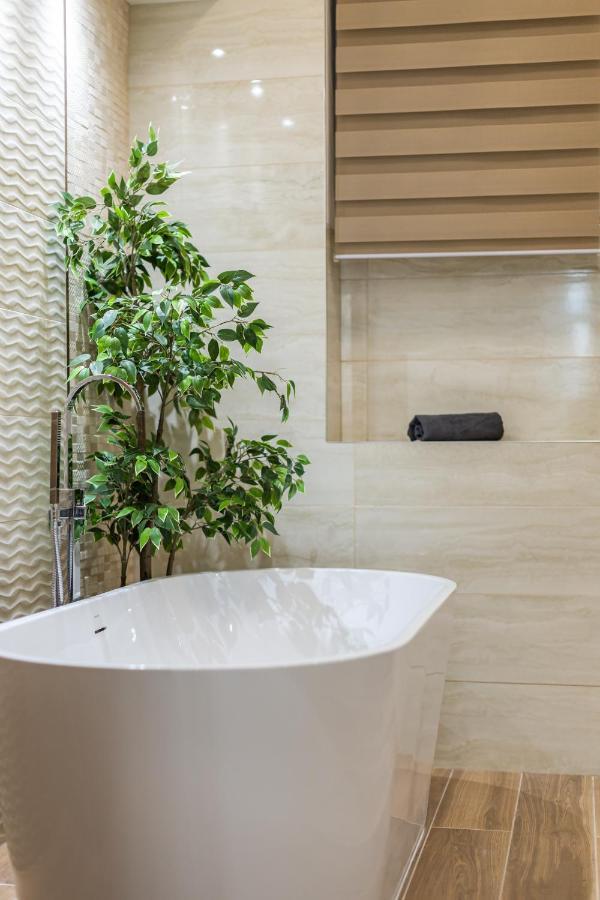 Kmety Deluxe Home With Sauna Будапеща Екстериор снимка