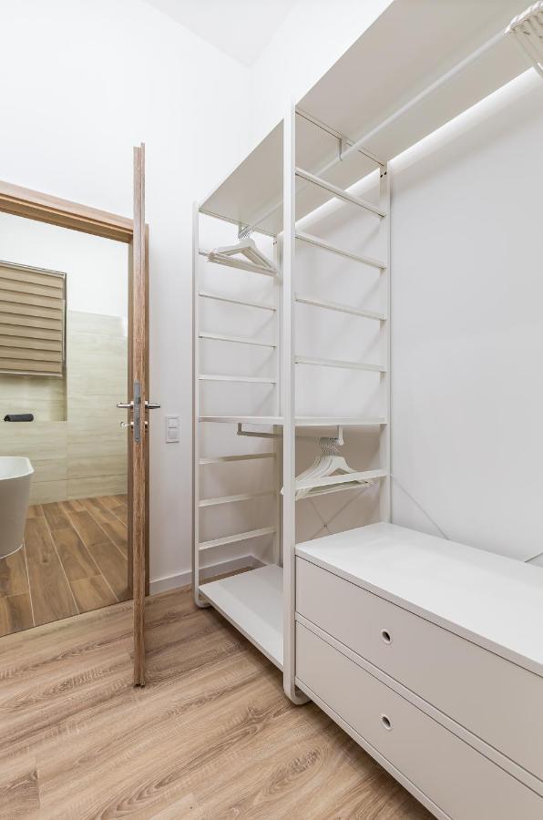 Kmety Deluxe Home With Sauna Будапеща Екстериор снимка