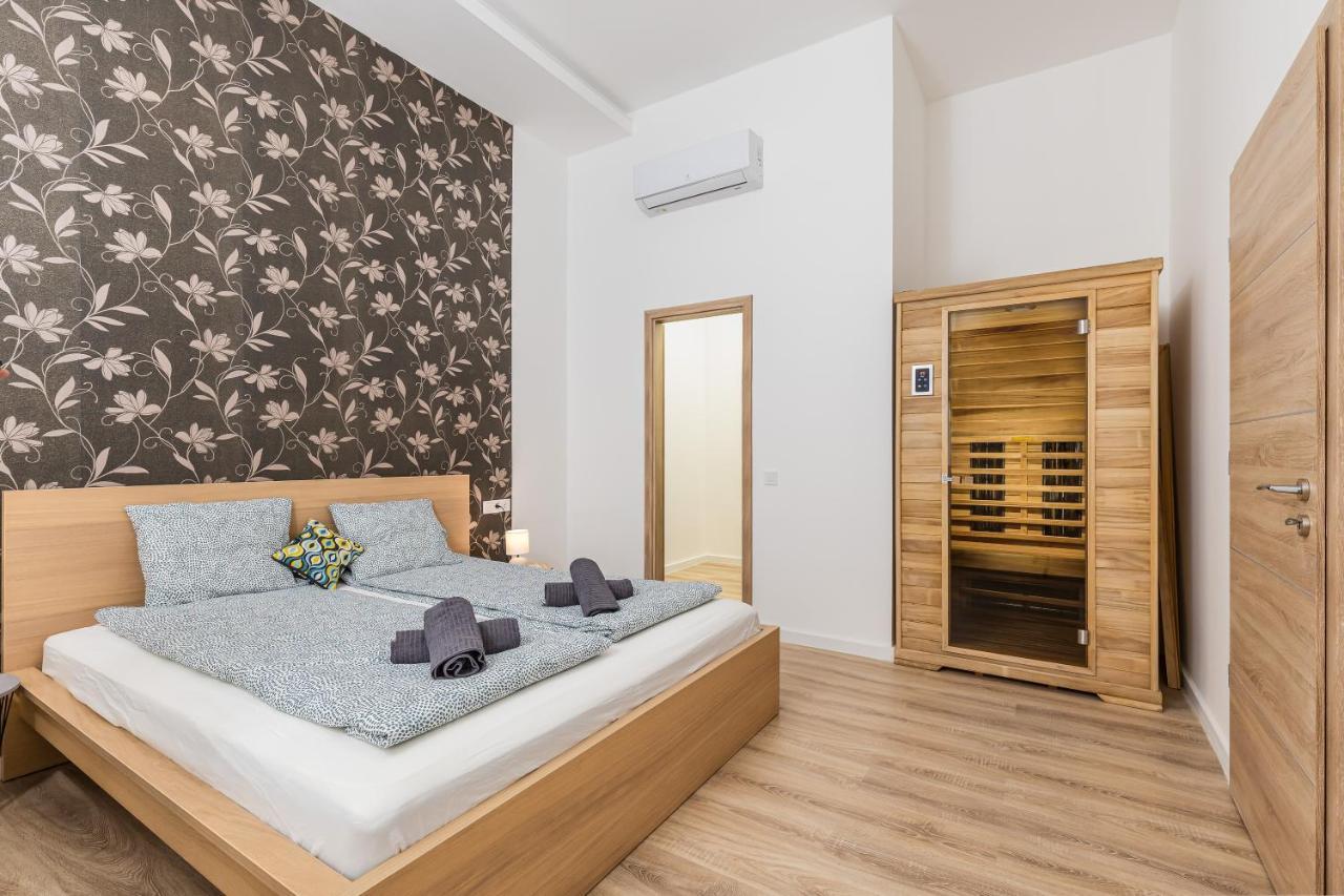 Kmety Deluxe Home With Sauna Будапеща Екстериор снимка